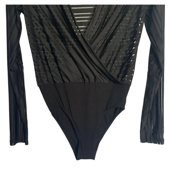 BARDOT From Aritzia Black Semi-Sheer Striped V-Neck Wrap Front Bodysuit Size 2 - Picture 5 of 7